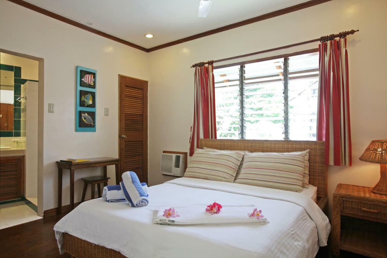 El Galleon Beach Resort Puerto Galera Exterior foto